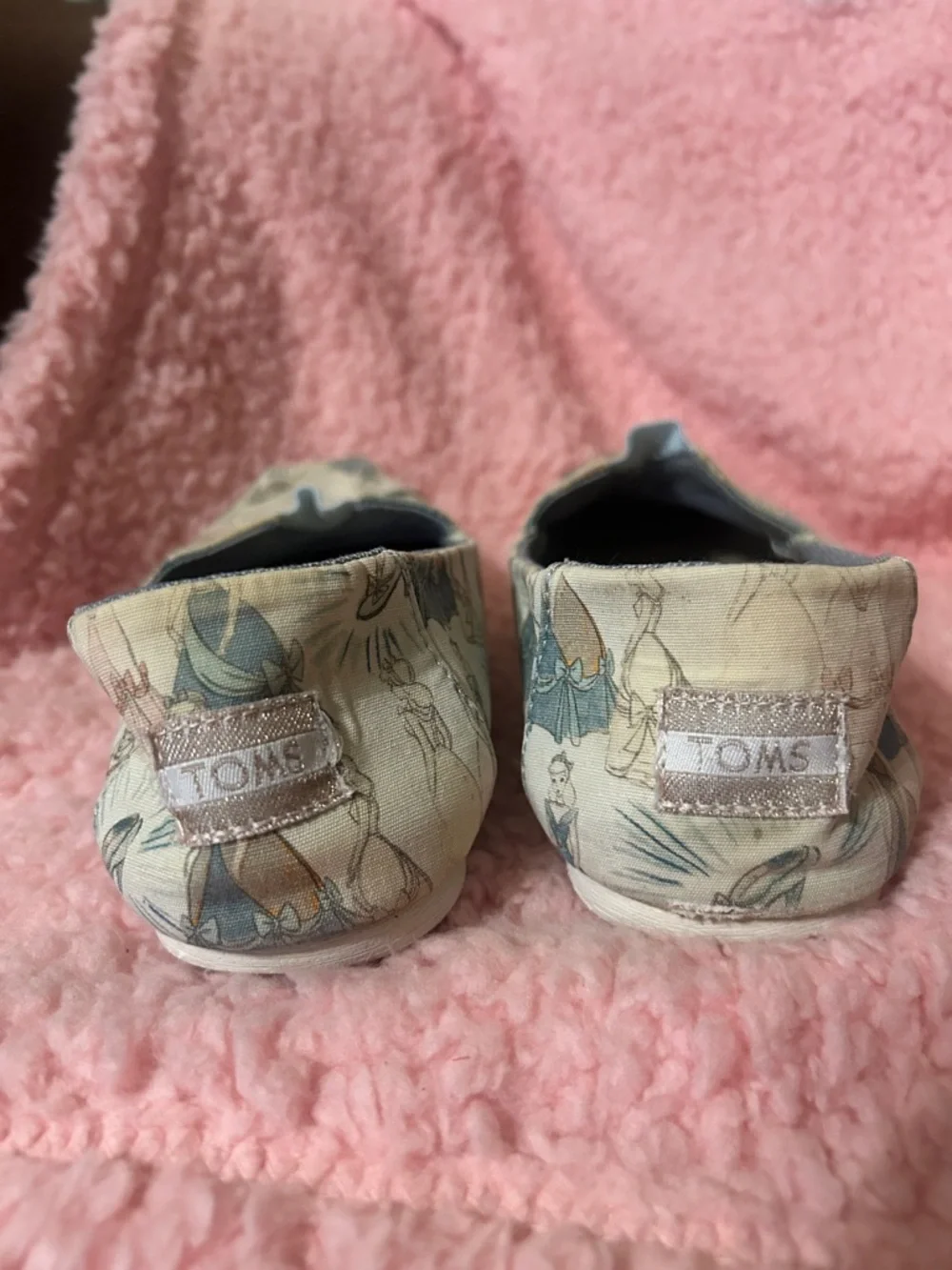 Toms Disney Princesses Canvas Slip-On Flats